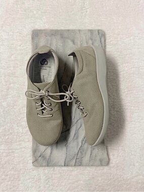 Clarks Cloudsteppers Step Sun Sneakers Sand Size 9 Runners